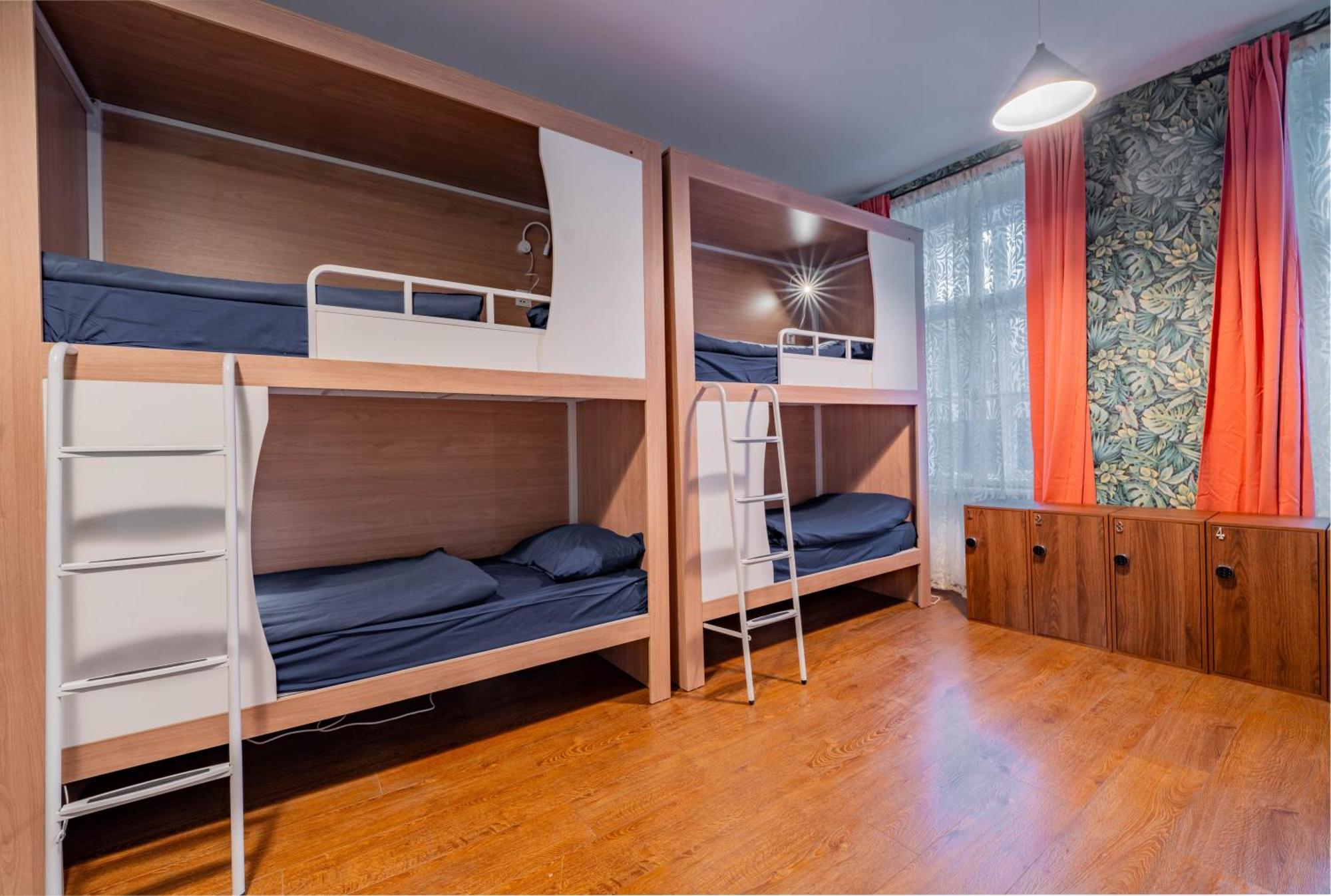 Stellar Female Hostel Prague Exterior photo
